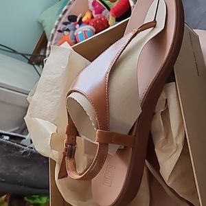 NWT Fitflop Tan Leather Sandals